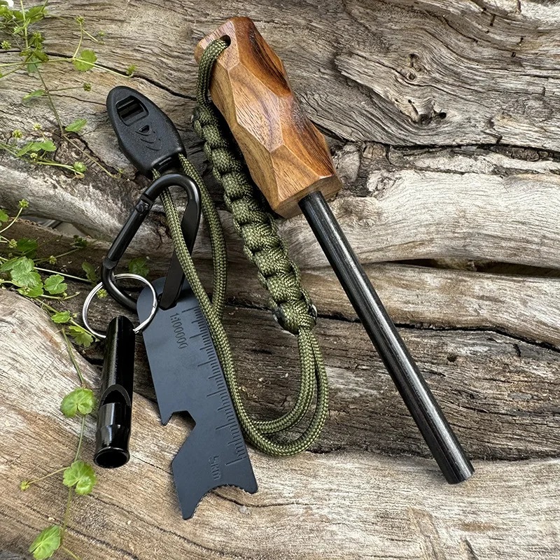 New Outdoor Flint Fire Starter - Magnesium Fire Starter のレビューと価格